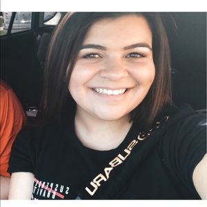 Meet your Posher, Amanda